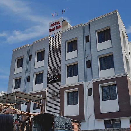 Super Collection O Eon Inn Near Pune Airport Kharadi Bagian luar foto
